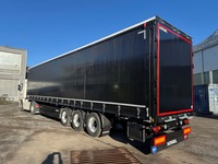 INTG9387_2782966 vehicle image