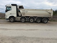 INTG9387_2886690 vehicle image