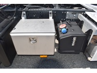 TOC1273_2928449 vehicle image