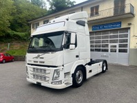 PREI272_2911880 vehicle image