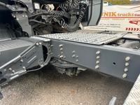 UNIK8334_2749346 vehicle image