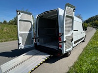 WIND191_2897319 vehicle image