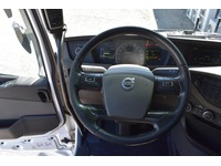 TOC1273_3028075 vehicle image