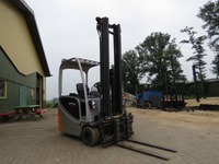 RINA4324_2917797 vehicle image