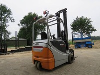 RINA4324_2917797 vehicle image