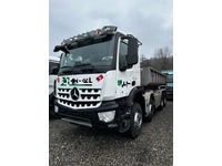 SAHT8627_2845225 vehicle image