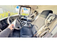 TAMZ4659_2753976 vehicle image