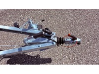 HUTT218_2962987 vehicle image