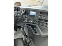 GSTR8856_2731096 vehicle image