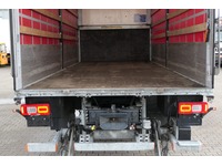 DOLD2821_2921640 vehicle image