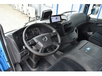 TOC1273_2934262 vehicle image