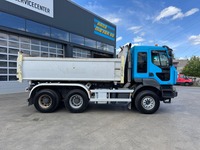 AGRO3463_3026567 vehicle image