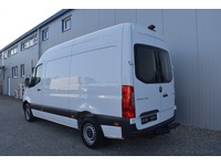 TOC1273_2848436 vehicle image