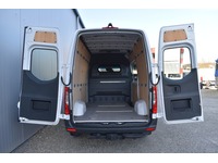 TOC1273_2848436 vehicle image