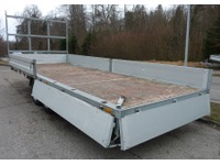 HRB7528_2820348 vehicle image