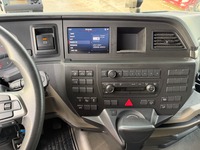 UNIK8334_2804534 vehicle image