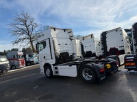 UNIK8334_2804534 vehicle image