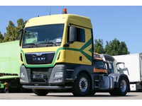 DOLD2821_2694094 vehicle image