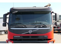 DOLD2821_2696934 vehicle image