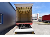 TOC1273_2879400 vehicle image