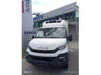 MAYE222_2932544 vehicle image