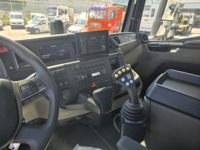 TROI280_2694879 vehicle image