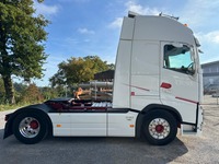 UNIK8334_2731581 vehicle image
