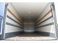 TOC1273_2920878 vehicle image