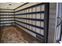 TOC1273_2824016 vehicle image