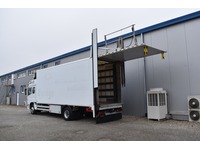 TOC1273_2824016 vehicle image