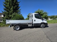 Kall37_2678244 vehicle image