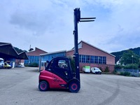 MBTR124_2894606 vehicle image