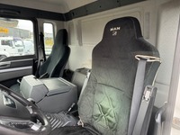 AGRO3463_2868651 vehicle image