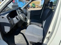 KEED2067_2967134 vehicle image