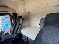 KEED2067_2990630 vehicle image