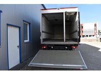 TOC1273_2729162 vehicle image
