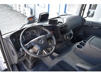 TOC1273_2729162 vehicle image