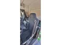 0453025 vehicle image