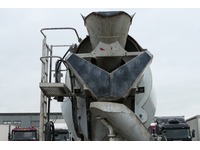 DOLD2821_2720115 vehicle image