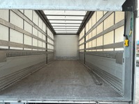 THOM6454_2859594 vehicle image