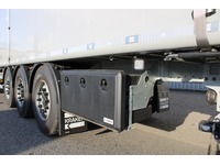 BFS260_2913411 vehicle image