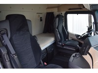 TOC1273_2811442 vehicle image