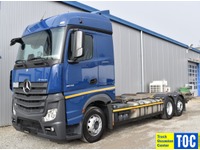 TOC1273_2811442 vehicle image