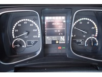 TOC1273_2811442 vehicle image