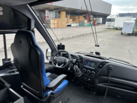 THUR7336_2724922 vehicle image