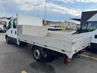 STUD177_3018516 vehicle image