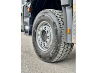 NFBE9310_2715641 vehicle image