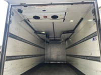 PREI272_2729320 vehicle image