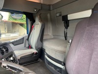 PREI272_2729320 vehicle image