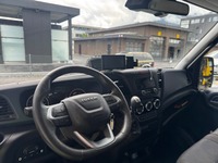 0438025 vehicle image